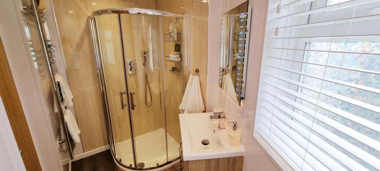 Marthys House With Hot Tub Looe Villa Exterior photo